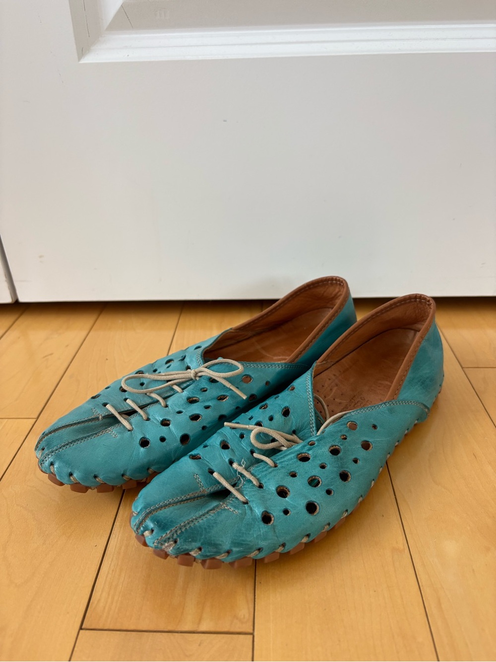 Volks Walkers Teal Leather Walking Shoes 1546 EUR 39 Size 8 9